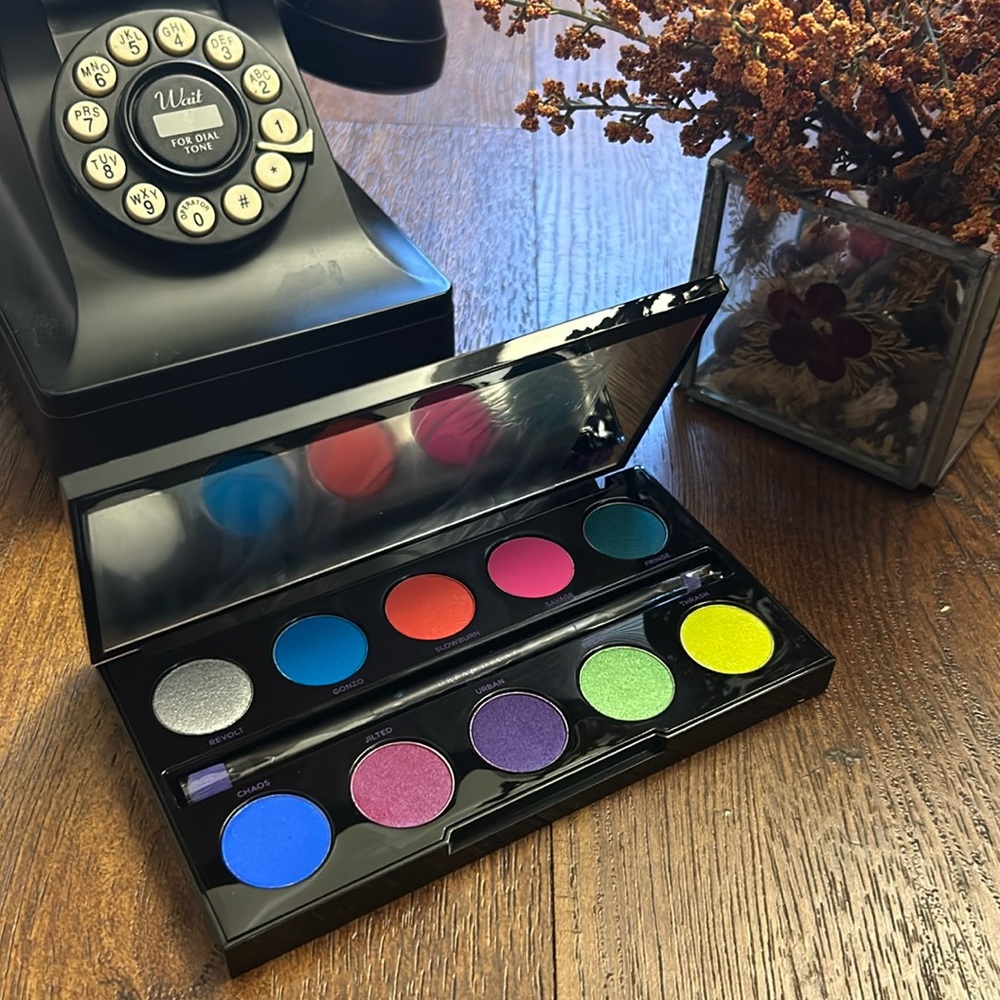 Urban Decay Eyeshadow Pallette